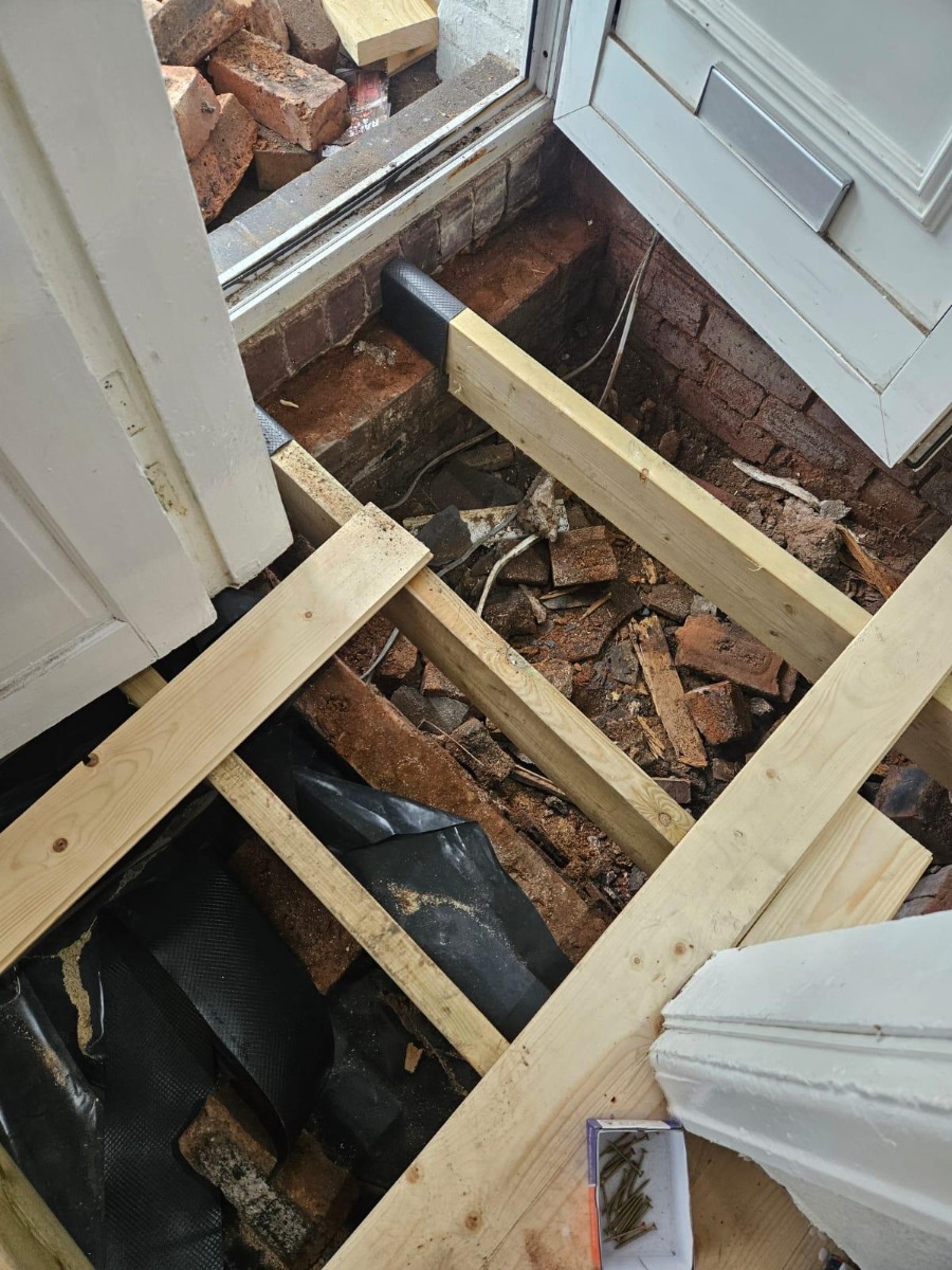 Carpenter and Joiner: Image 1